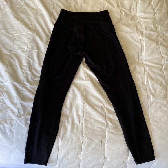 Black, Size Small, Cropped Leggings - Picture 2 of 2
